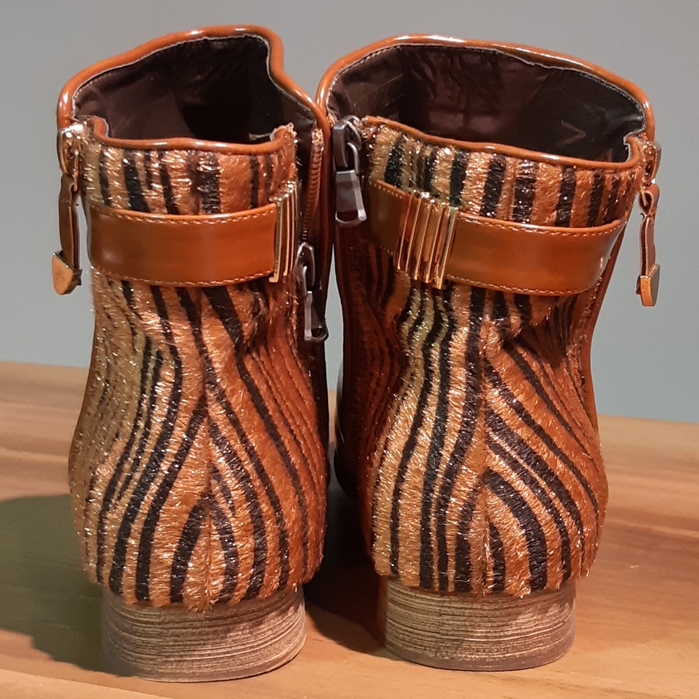 ποΈ Tiger booties - Picture 2 of 7